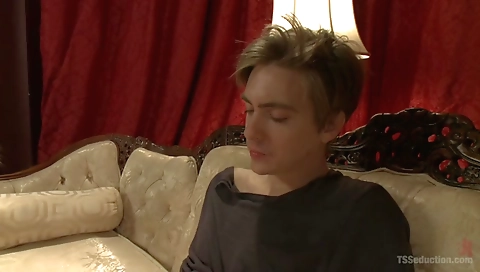 Busty shemale takes a look at her stepbrother and tastes his cock