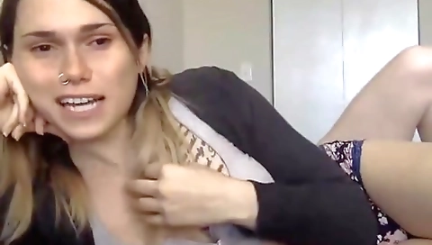 Amateur shemale in webcam video gets pounded and creampie