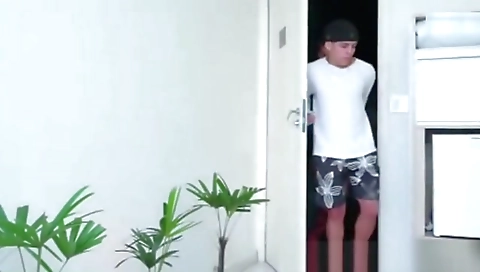Amad faz uma troca de fôlni e uma grande e fachada